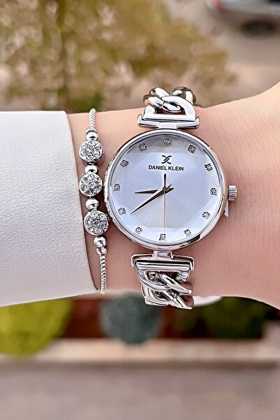 Daniel Klein Gümüş Renk 24 Ay Garantili Kadın Kol Saati ve Bileklik