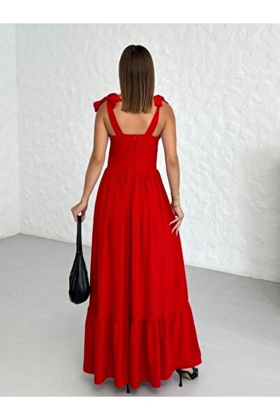 lovebox Bağlama Askı Detaylı Kloş Kesim Prenses Model Siyah Kadın Elbise 005