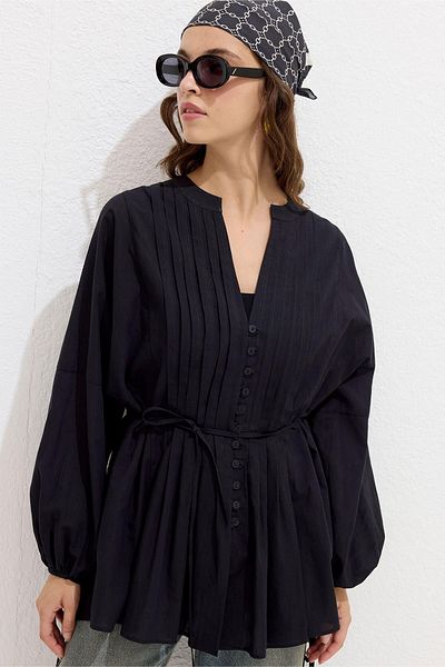 Manuka Schwarze Voile-Tunika – geripptes Detail