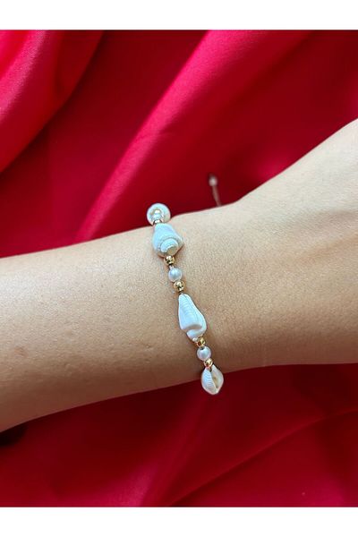 Gigi Sea Shell Pearl Detailed Bracelet