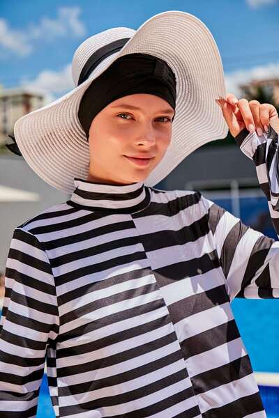 Marina Білий широкий солом'яний капелюх з бантиком 1423218