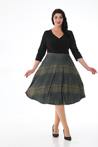 KIRIŞIK فستان نسائي كبير الحجم منقوش برقبة متوسطة الطول