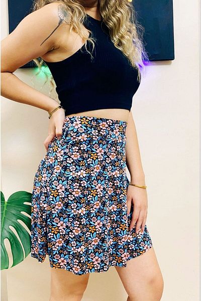 SUHIS FUSTA SCURTĂ CU MODEL DE MĂRGELE ALBASTRU-ROZ