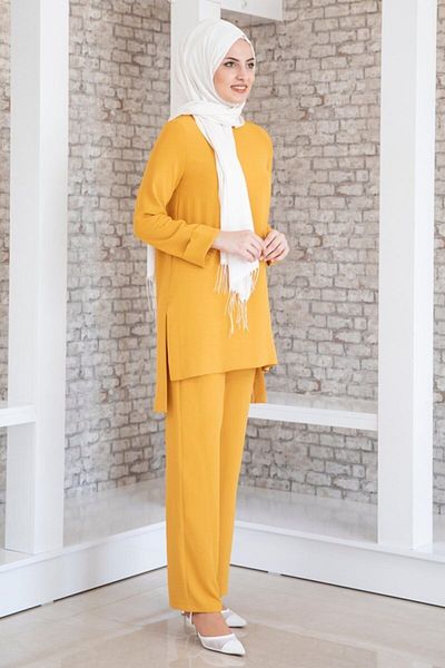 Fashion Showcase Set Ayda din țesătură galbenă pentru femei