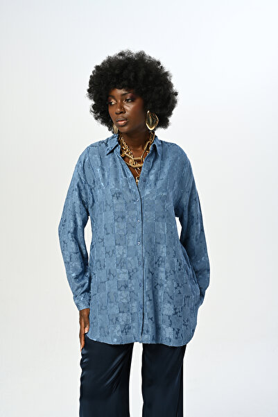 Orfeo Negro KADIN İNDİGO MAVİSİ KARIŞIK DESENLİ OVERSİZE KESİM GÖMLEK