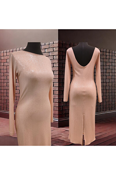 Due Stelle Sırt Dekolteli Uzun Kollu Yırtmaçlı Midi Elbise - Parlak Pudra Şık Davet ve Özel Günler İçin Elbise