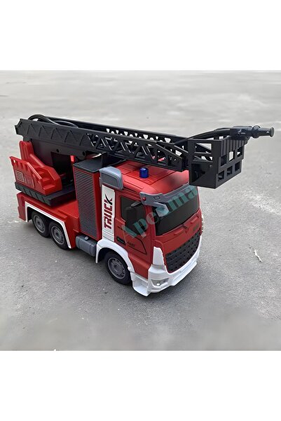 Apexma 2.4GHz Uzaktan Kumandalı 1:12 Ölçek Işıklı ve Sesli Su Atan İtfaiye - Şarjlı Su Fışkırtan Oyuncak