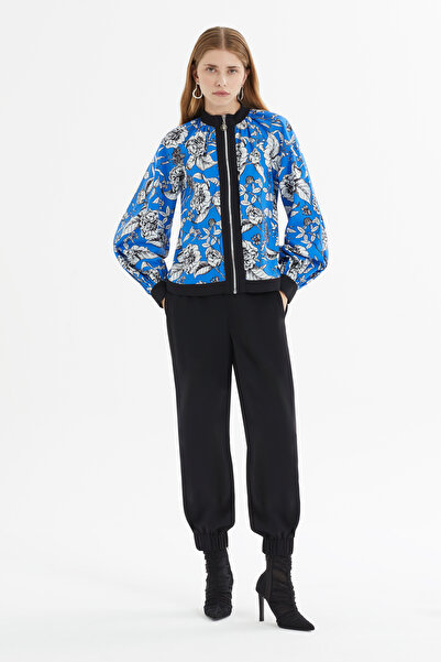 kı.we Önü Fermuarlı Çiçek Desenli Bluz Havuç Pantolonlu Mavi Takım