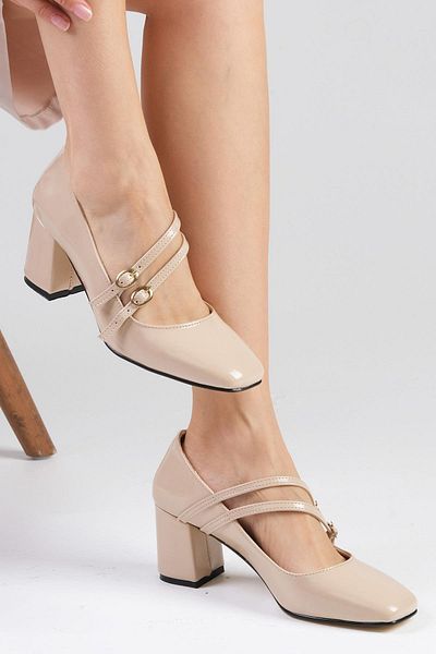 Mio Gusto Beatrice - Nude Colored Patent Leather Blunt Toe Women's Heeled Shoes