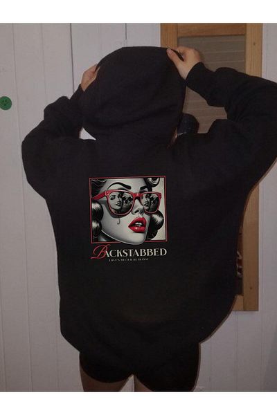 Touz Moda Φούτερ με μαύρη κουκούλα - Bacstabbed Printed