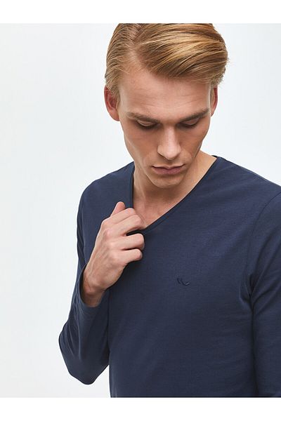 Ltb V-Neck Navy Blue Sweatshirt