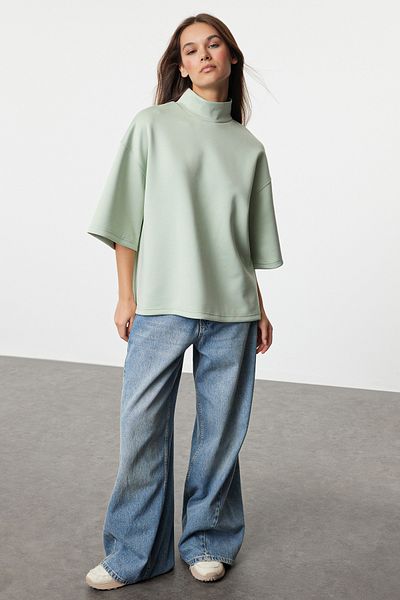 Trendyol Collection Oversize mikina se stojáčkem v mintové barvě s tříčtvrtečním rukávem - TWOAW25SW00016