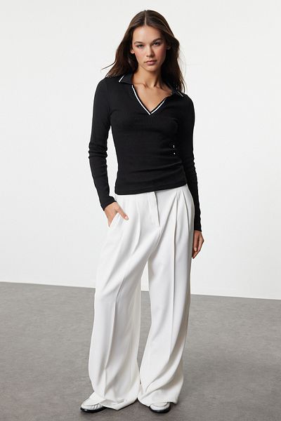 Trendyol Collection Μαύρη πλεκτή μπλούζα με ελαστικό κορδόνι - Λεπτομέρεια γιακά με πλεκτό, εφαρμοστό TWOAW25BZ00121