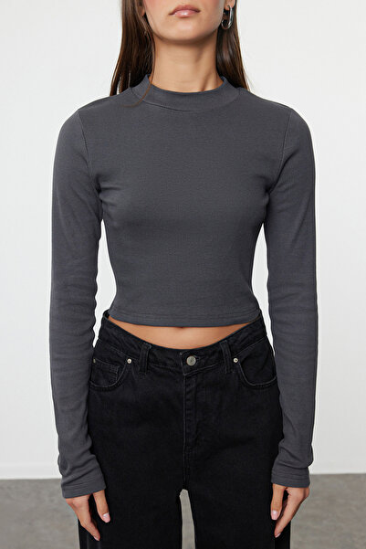 Trendyol Collection Elastická antracitová pletená halenka se šňůrou – Crop, stojáček TWOAW25BZ00165