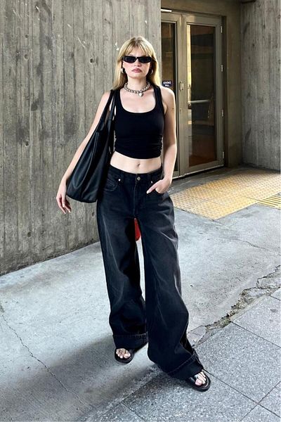 Bases Baggy Cut Black Loose Jeans - Pale Effect