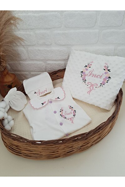 Nakisatolyemiz İsme özel çiçekli Tulum ve battaniye seti