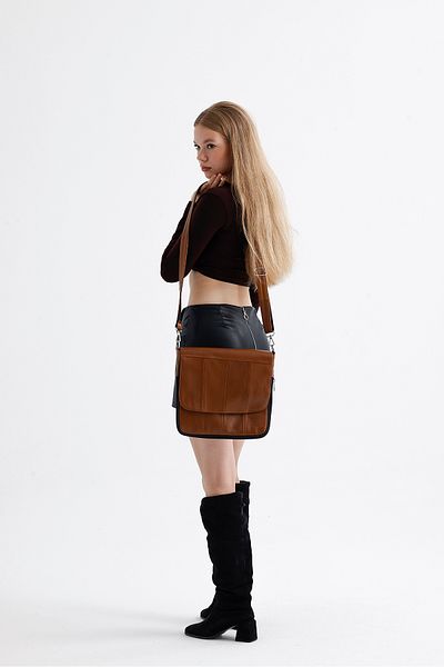 fubileather Чанта за рамо Postman от естествена кожа с множество отделения, кафява - 29x27 см