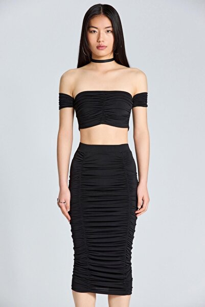 boutiquen 2636 Siyah Omuzları Açık Alt Üst Etekli Takım