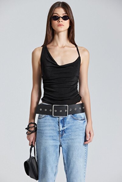 boutiquen 2427 Μαύρη μπλούζα με χιαστί λουράκι πλάτης