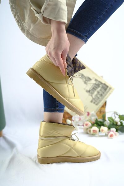 Oksit Κοντές γυναικείες μπότες χιονιού Sali Lace με λεπτομέρειες