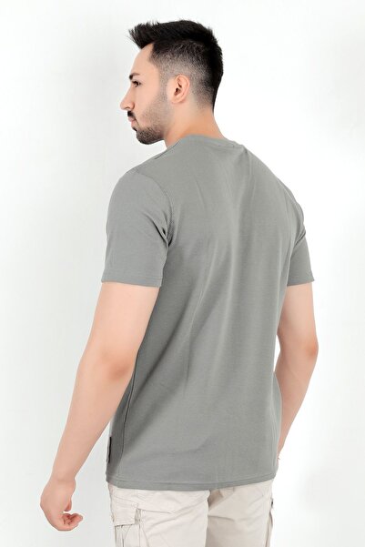 JB John Borners Ανδρικό μπλουζάκι Crew Neck Honeycomb - Λεπτομέρεια μάρκας στην άκρη της φούστας