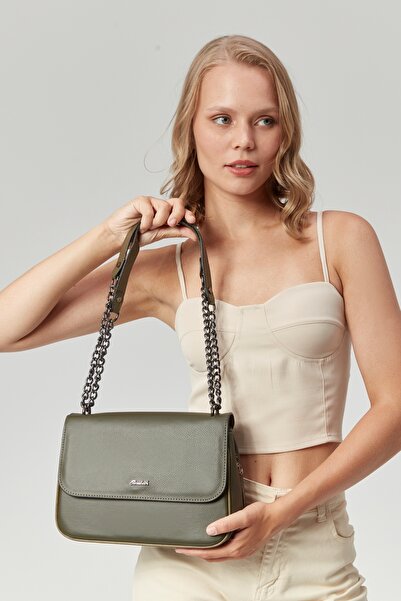 Queen Elizabeth Women's Three-Compartment Chain Strap Gusseted Shoulder Bag