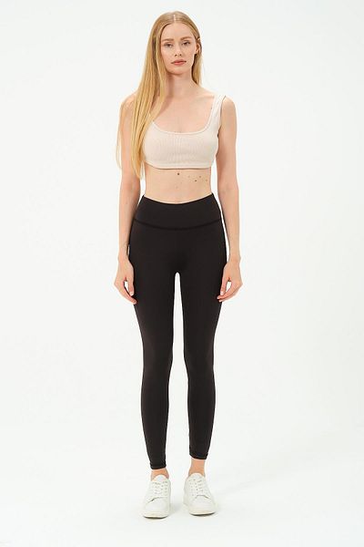 C&City Flexible und hoch taillierte Strickstrumpfhose