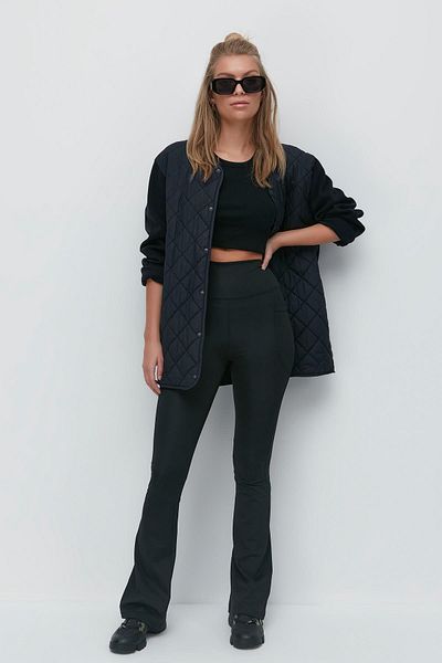 C&City Lange Sportleggings mit spanischem Bein und hoher Taille und Taschen 9405 Schwarz