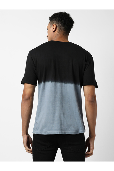 Campus Sutra By Styli Ombre Look Henley Neck T-Shirt