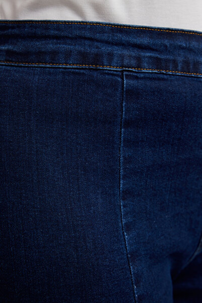 Trendyol Curve Σκούρο Μπλε Ισπανικό Τζιν Πέλμα - Λεπτομέρεια ραφής