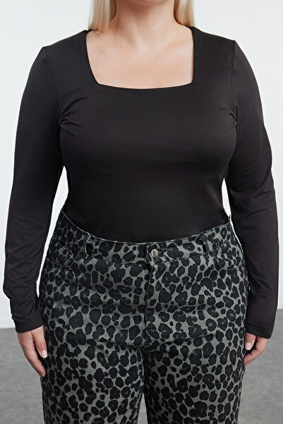 Trendyol Curve Plus Size Black Knitted Body - Square Collar TBBAW25CS00000