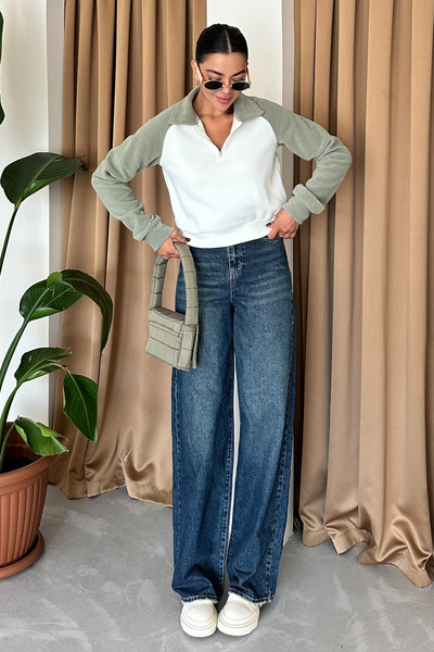 MODAGEN Weiß-grünes Polar-Sweatshirt für Damen – Stehkragen und halber Reißverschluss