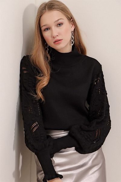AQE FASHION Pulover de damă negru cu mânecă țestoasă jumătate din dantelă