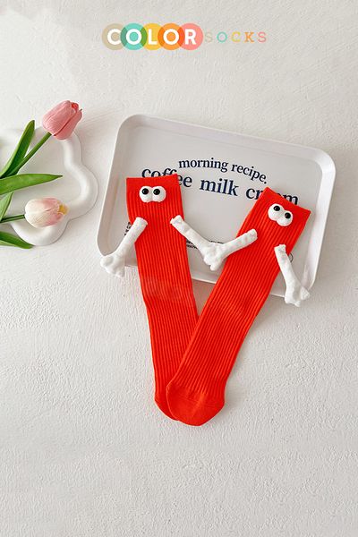 Color Socks Red PairSet - Магнитни чорапи с ръка и очи (унисекс)