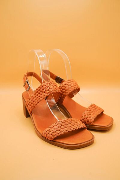 CUCA Hakiki Deri Saç Örgü Şık Günlük Kadın Topuklu Sandalet