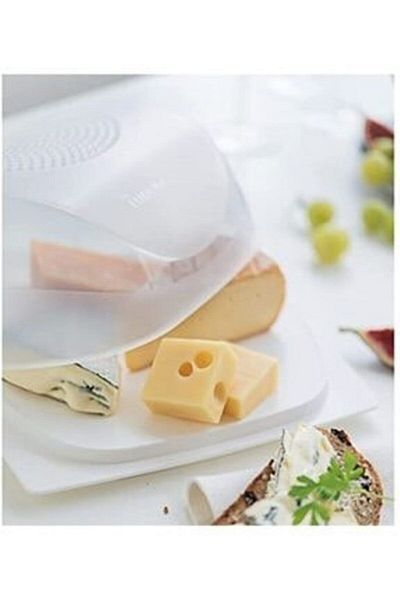 Tupperware Middle Cheese World