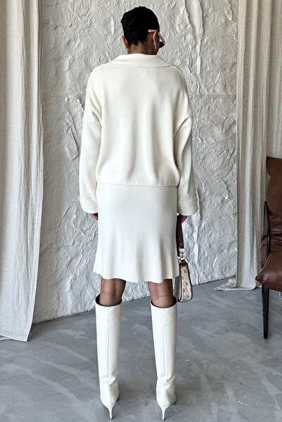 MODAGEN Yırtmaçlı Gold Düğmeli Etekli Triko Takım