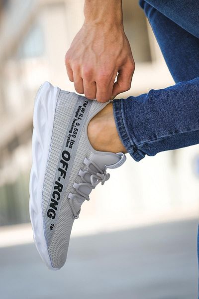 Oksit Ανδρικό αθλητικό παπούτσια Rainald Hyperfuse με λεπτομέρεια από ρίγες