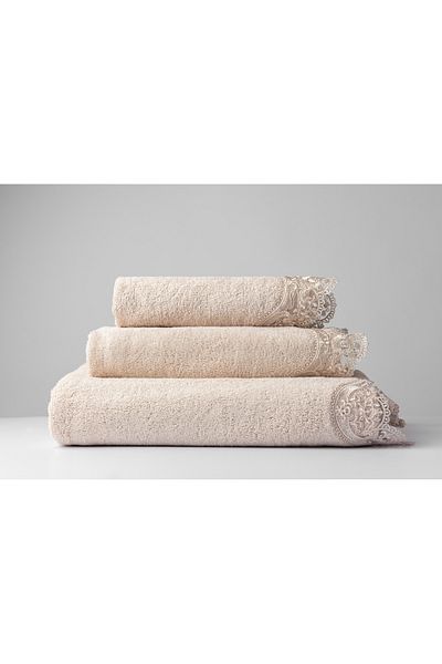 Gül Güler Pearl Lace Hand Towel