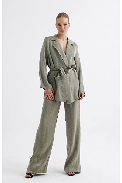 MOCCHI Kuşaklı Ceket Crop Pantolon Saten 3'lü Takım