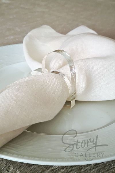 Story Heart Pattern Set of 6 Transparent Color Acrylic Napkin Rings