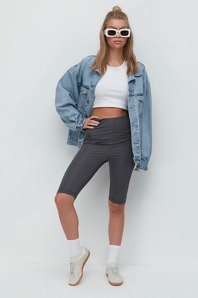 C&City Karyoka Sport-Leggings mit hoher Taille – über dem Knie 9412 geräuchert