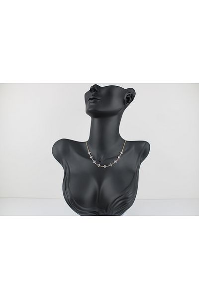 Zanora Selcan Model Necklace and Bracelet Set