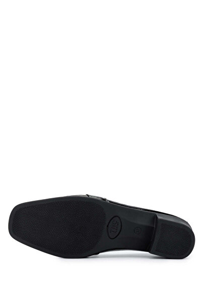 Tamer Tanca Kadın Hakiki Deri Siyah Rugan Topuklu Ayakkabı