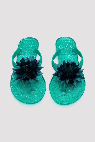 FyzHome Fyz Floral Ornate Stylish Women's Flip Flops
