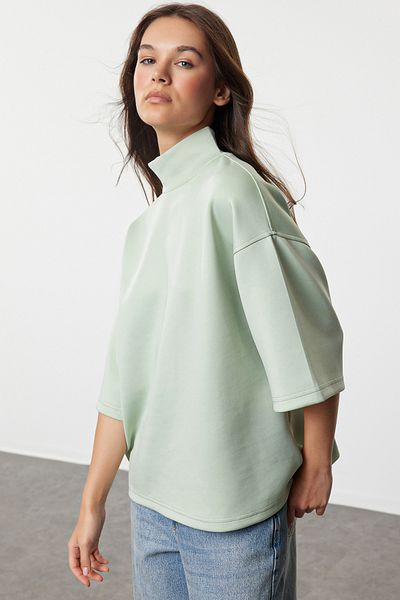 Trendyol Collection Oversize mikina se stojáčkem v mintové barvě s tříčtvrtečním rukávem - TWOAW25SW00016
