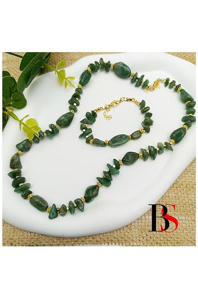 Bijustore Natural Jade Necklace and Bracelet Set - Women