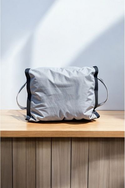 Milenay 30x22x20cm Mini Size Towel Accessory - Durable and Compact Storage Bag