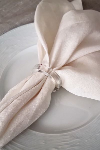 Story Circle Pattern 6-Piece Clear Color 8 mm Thickness Acrylic Napkin Ring Napkin Ring