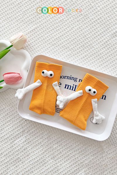 Color Socks Комплект оранжеви магнитни чорапи - очи и хващащи ръце (УНИСЕКС)